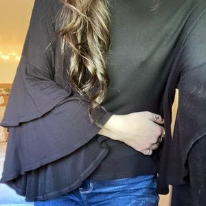 Black Long Sleeve Flowy Top